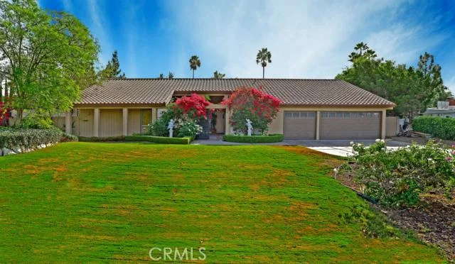 18592 Mendocino, Villa Park, CA 92861