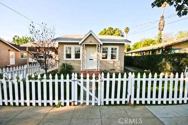 523 3rd, San Dimas, CA 91773