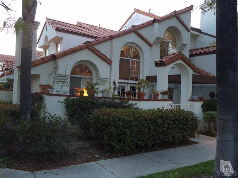 254 Camino Toluca #10, Camarillo, CA 93010