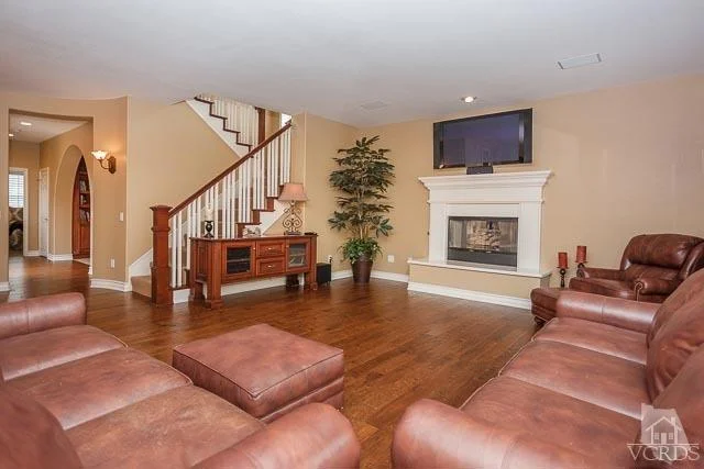 113 Kelton, Simi Valley, CA 93065