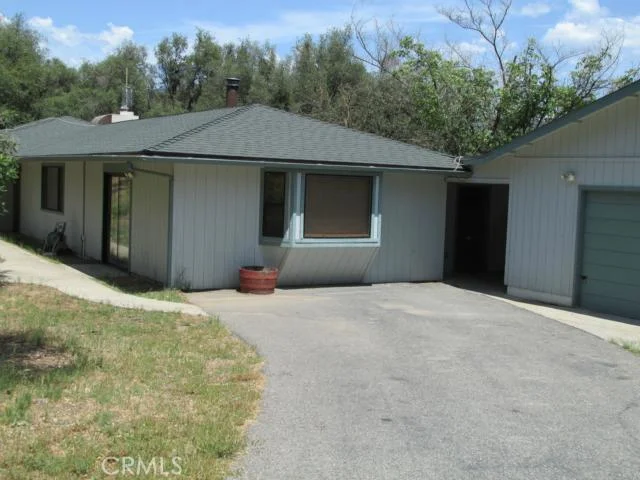 42241 High Point, Ahwahnee, CA 93601