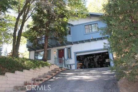 614 Arosa, Crestline, CA 92325
