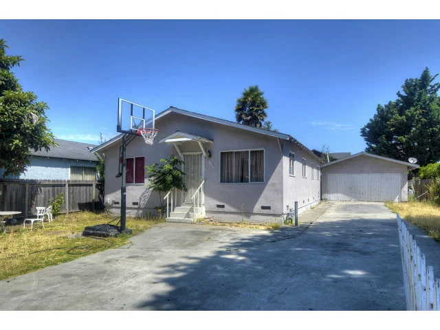 1159 Garden Street, East Palo Alto, CA 94303