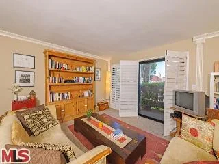 1233 Berkeley #1, Santa Monica, CA 90404