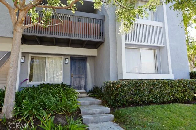 102 Eagle Point, Irvine, CA 92604