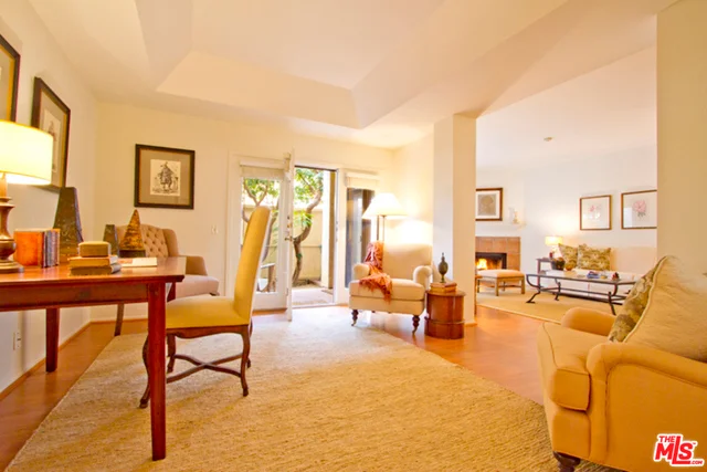 1133 9th #107, Santa Monica, CA 90403