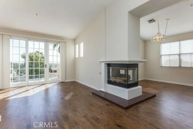 5142 Warner #305, Huntington Beach, CA 92649
