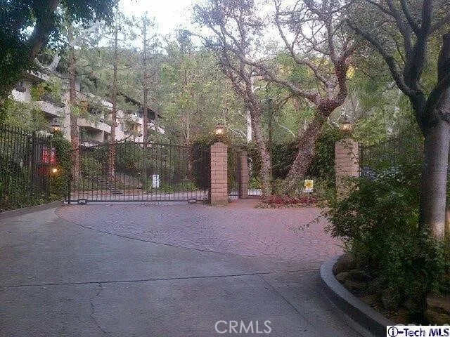 2700 Cahuenga #3304, Los Angeles, CA 90068