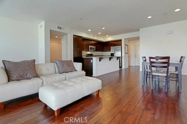 5540 Strand #302, Hawthorne, CA 90250