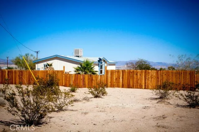 4150 Desert Heights, 29 Palms, CA 92277