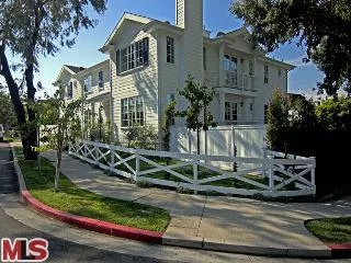 10401 Dunleer, Los Angeles, CA 90064
