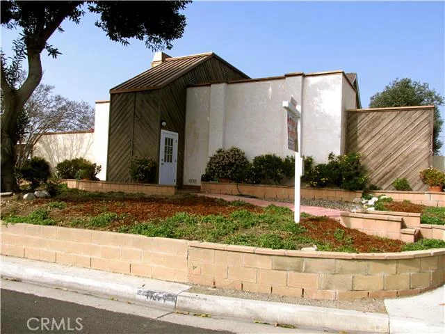 11227 Colima, Whittier, CA 90604