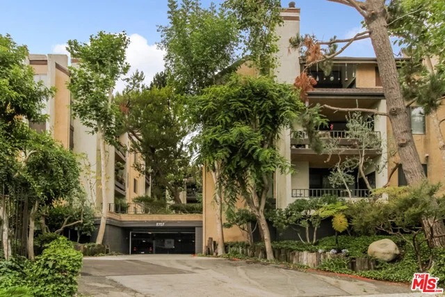 8707 Falmouth #205, Playa Del Rey, CA 90293