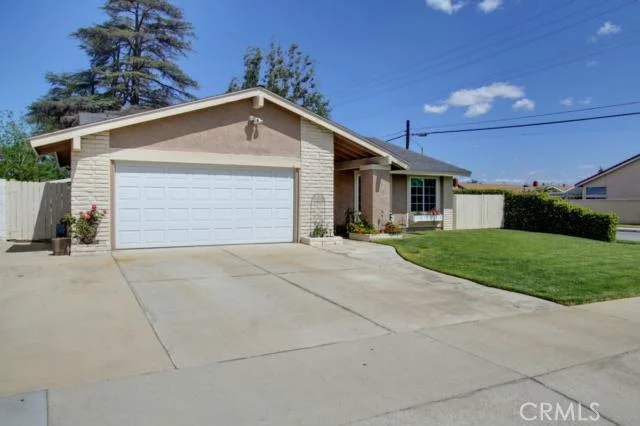 1002 La Roda, Ontario, CA 91762