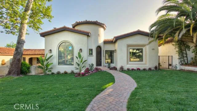 617 Bel Aire, Burbank, CA 91501