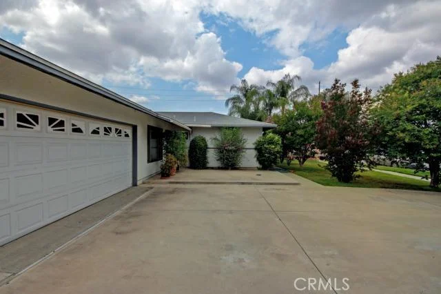 4174 Overland, Riverside, CA 92503