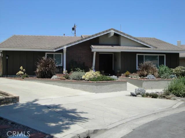 1231 Nutwood, Fullerton, CA 92831