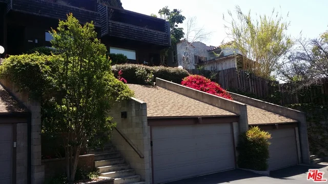 2994 Hyperion, Los Angeles, CA 90027