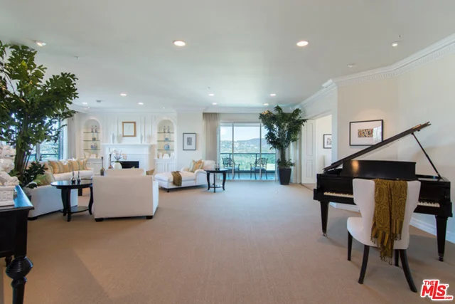 10490 Wilshire #2404, Los Angeles, CA 90024