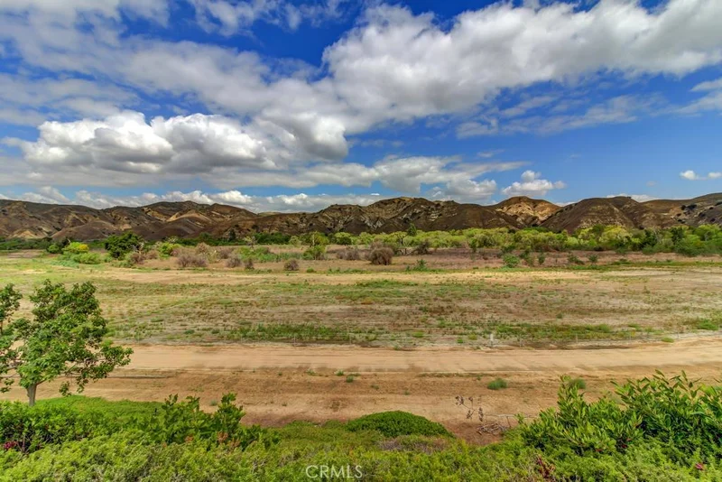 4522 Feather River, Corona, CA 92880