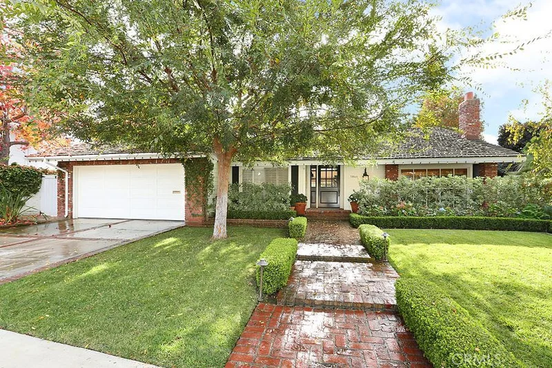 1844 Newport Hills, Newport Beach, CA 92660