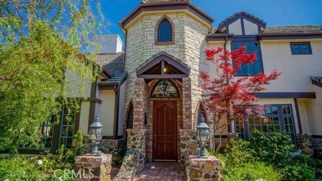 30130 Mulholland, Agoura, CA 91301
