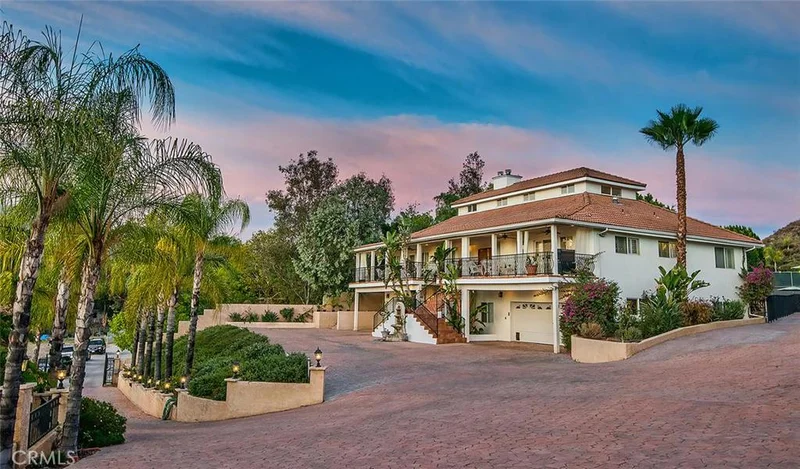 10505 Mary Bell, Shadow Hills, CA 91040