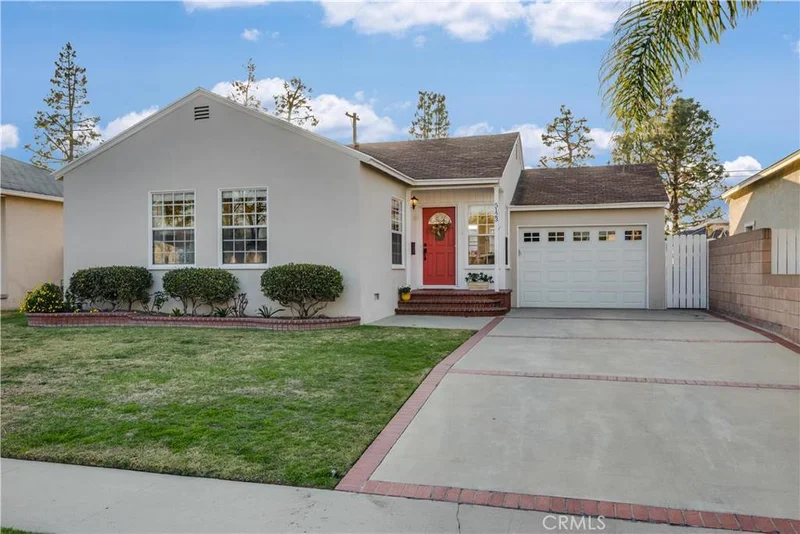 5123 Pearce, Lakewood, CA 90712