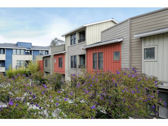 886 Altaire, Palo Alto, CA 94303