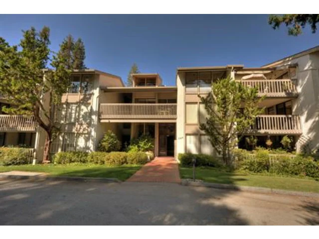 300 Sand Hill #101, Menlo Park, CA 94025