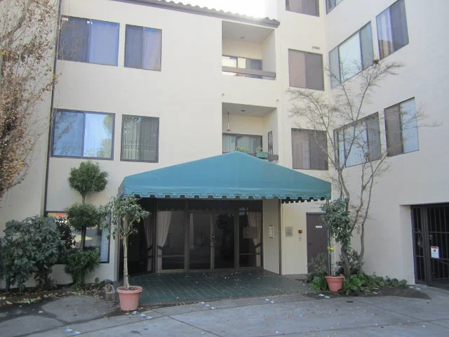425 El Camino Real #107, San Mateo, CA 94401