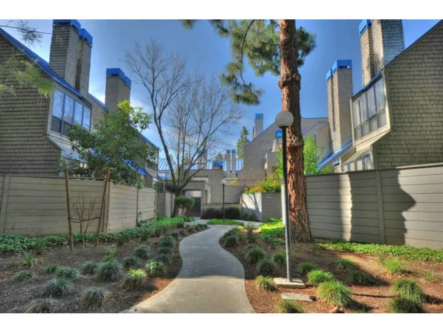 1129 Foxchase, San Jose, CA 95123