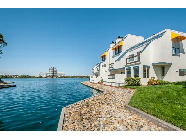 865 Balboa, Foster City, CA 94404
