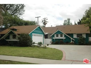 18920 Knapp, Northridge, CA 91324