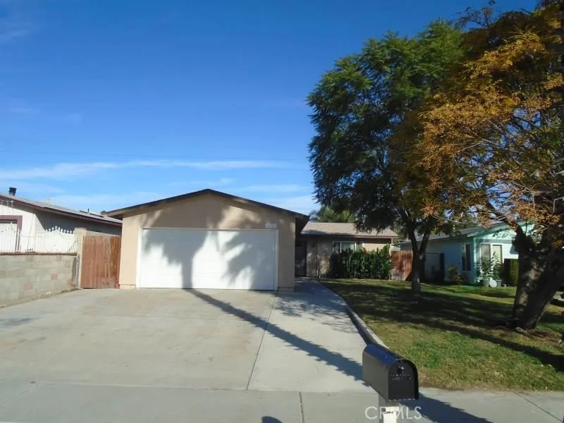 18584 6th, Bloomington, CA 92316