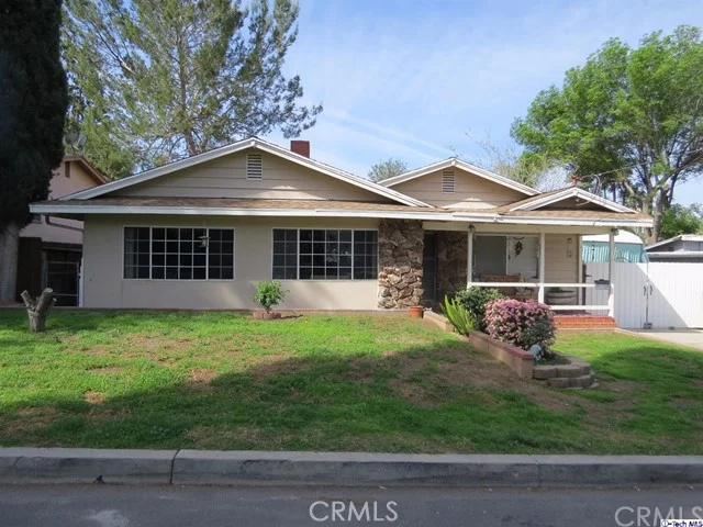 10223 Floralita, Sunland, CA 91040