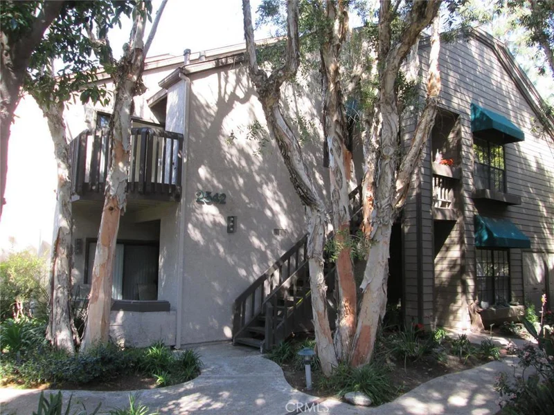 2542 Macarthur #H, Santa Ana, CA 92704