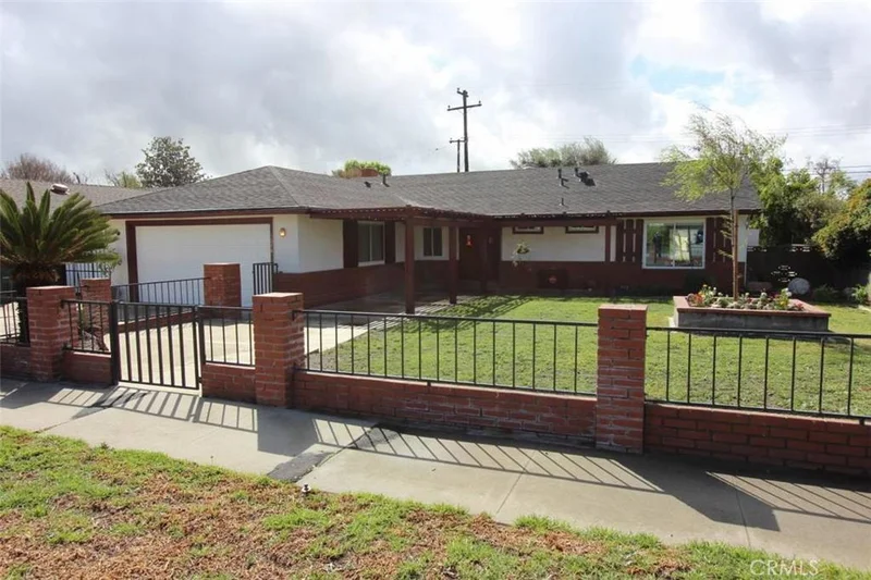 1048 Cedar, Upland, CA 91786