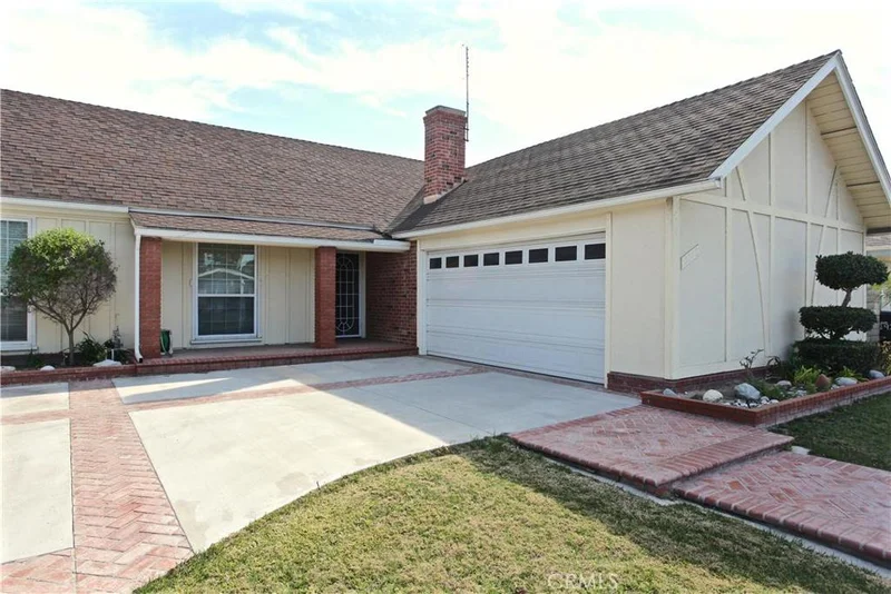 11272 Wallingsford, Rossmoor, CA 90720
