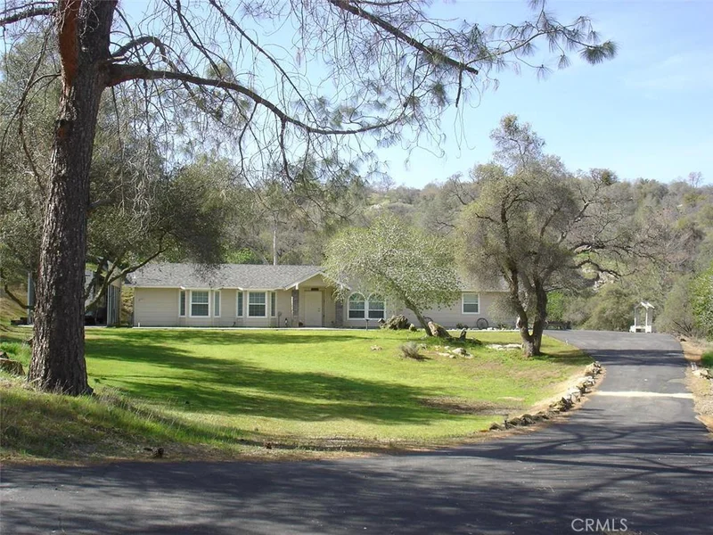 29976 Tioga, Coarsegold, CA 93614