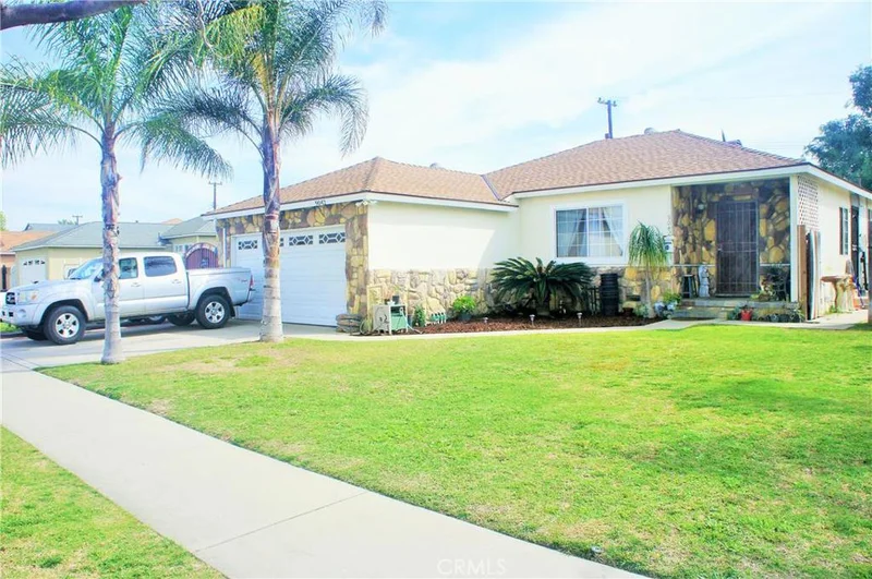 9042 Jennrich, Westminster, CA 92683