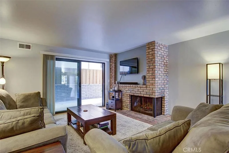900 Cedar #105, El Segundo, CA 90245