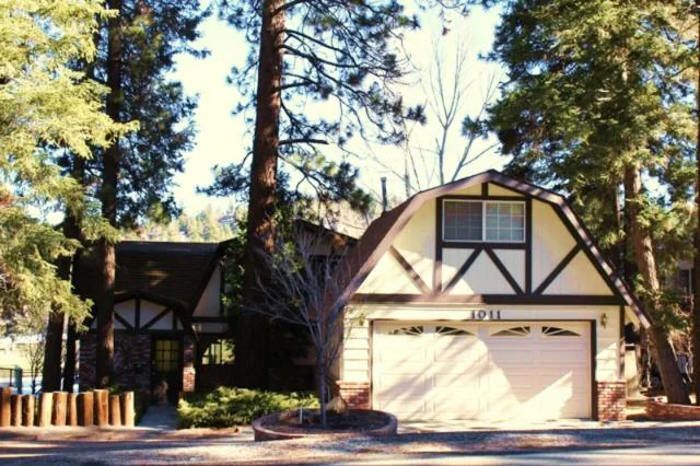 1011 Clubview, Big Bear, CA 92315