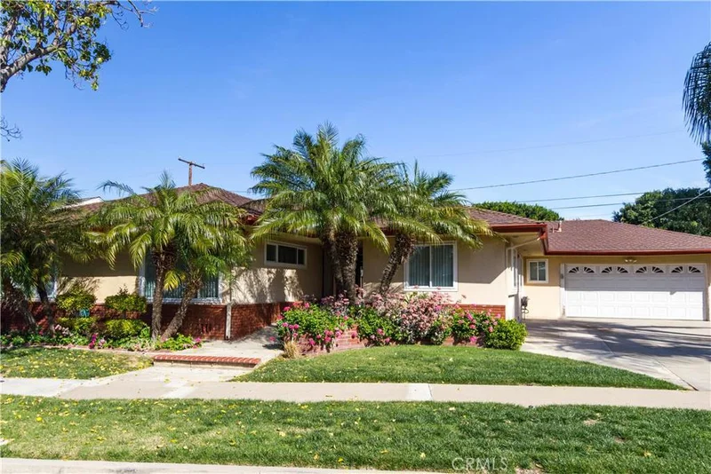 2707 Olive, Santa Ana, CA 92706