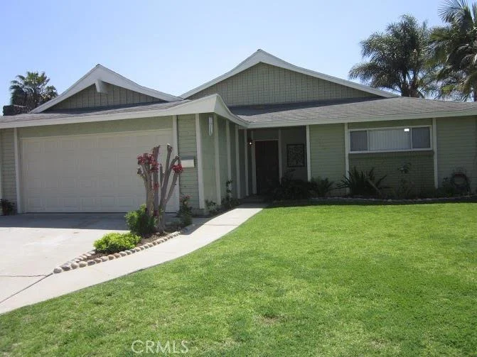 414 Moorehaven, Carson, CA 90746