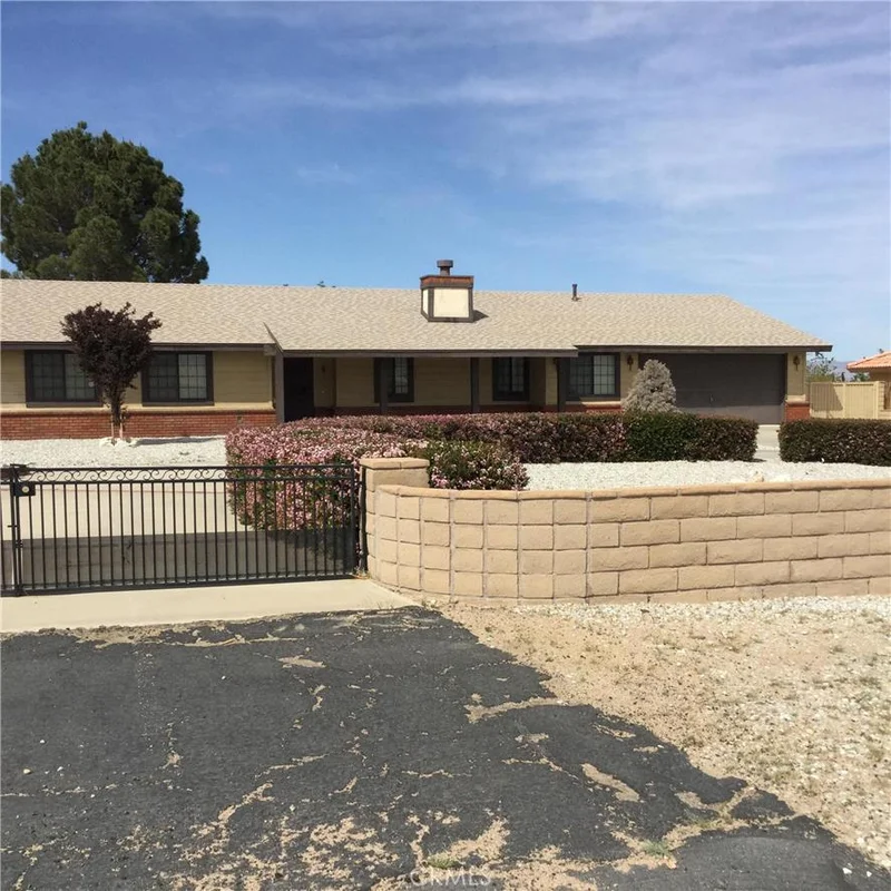 18886 Hinton, Hesperia, CA 92345