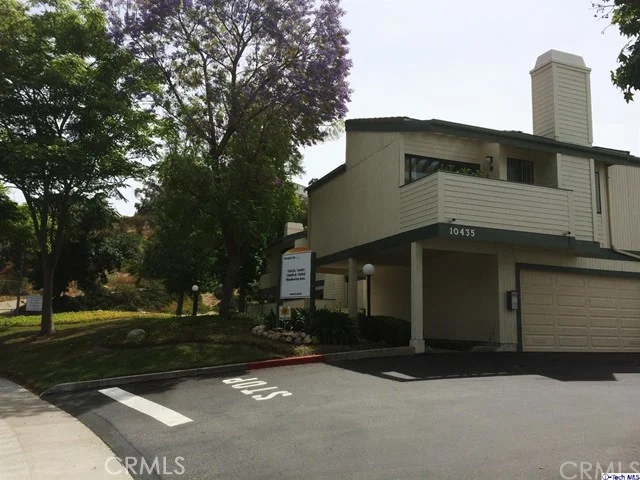 10435 Newhome Ave #4, Sunland, CA 91040