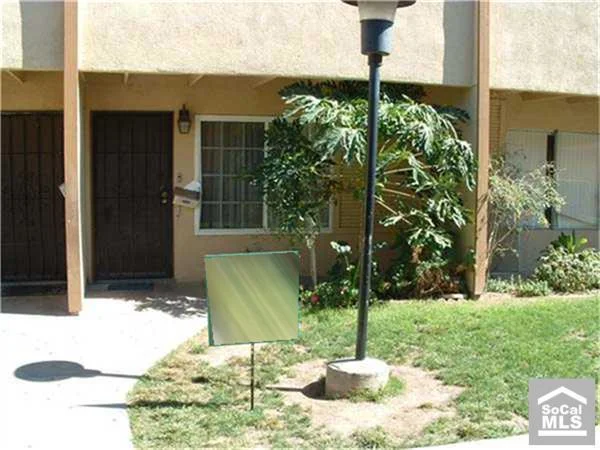 521 Lyon #130, Santa Ana, CA 92701