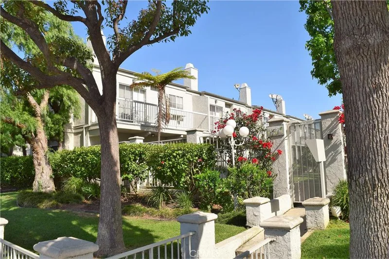 1127 228th #15, Torrance, CA 90502