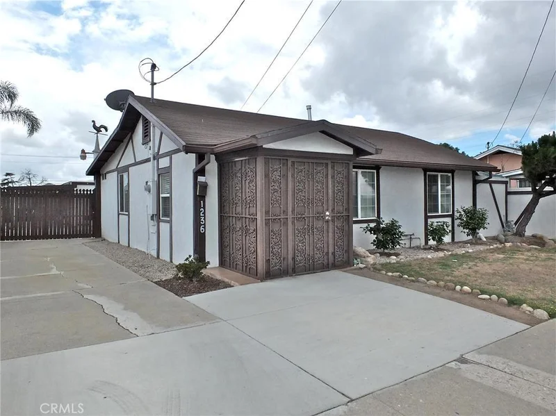 1236 120th, Los Angeles, CA 90044